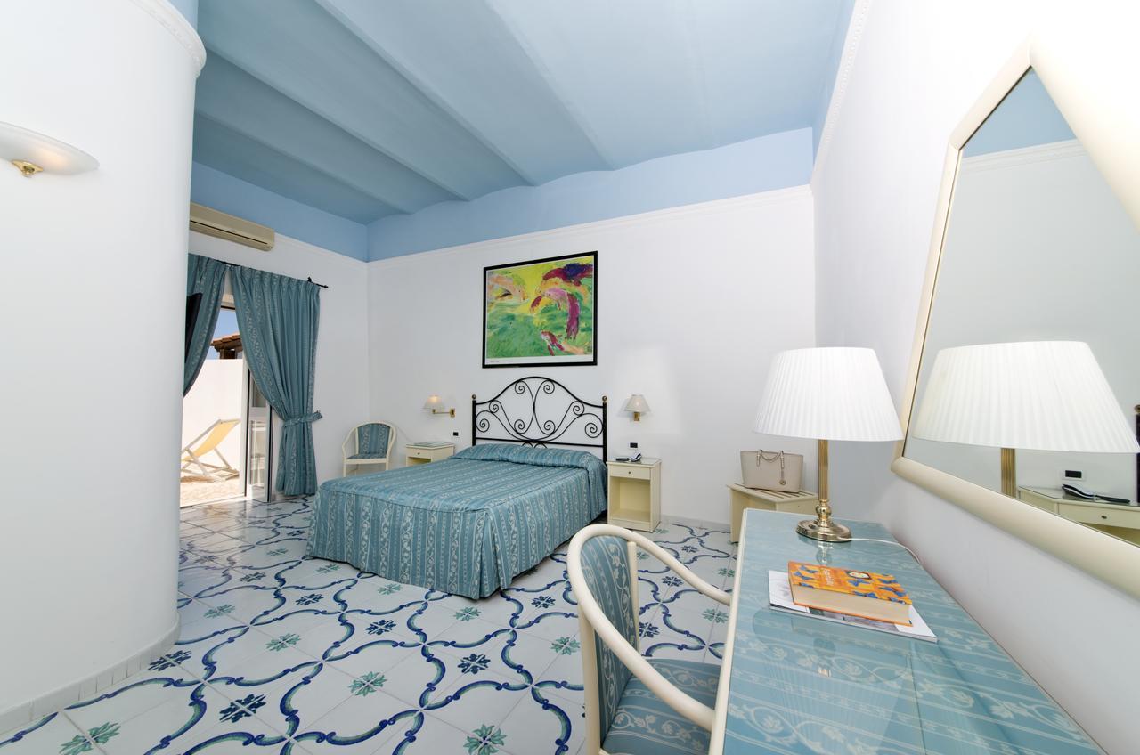 Hotel Villa Bianca Forio  Exterior photo