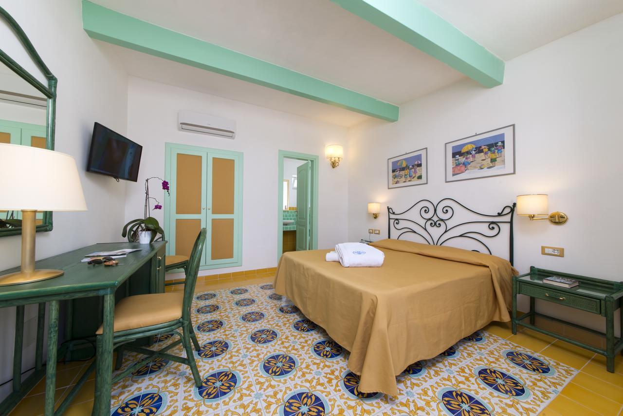 Hotel Villa Bianca Forio  Exterior photo