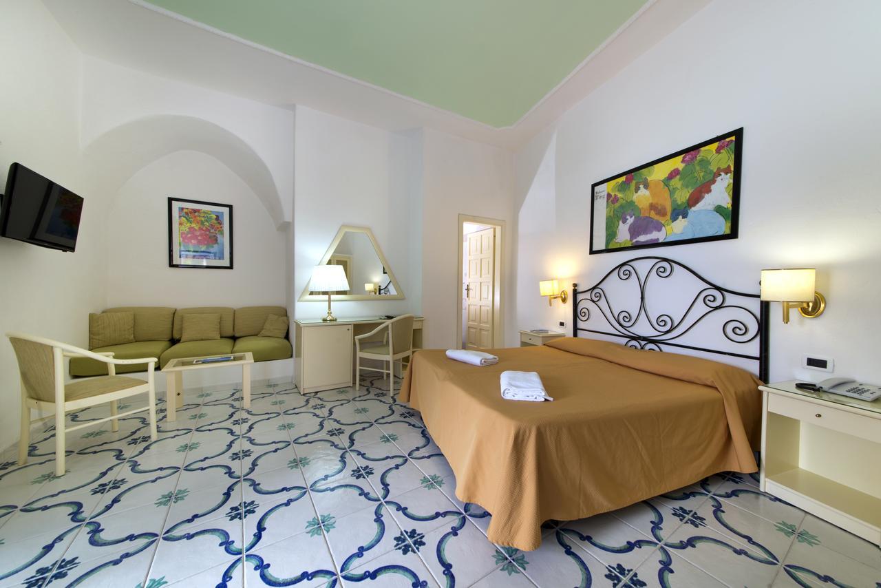 Hotel Villa Bianca Forio  Exterior photo